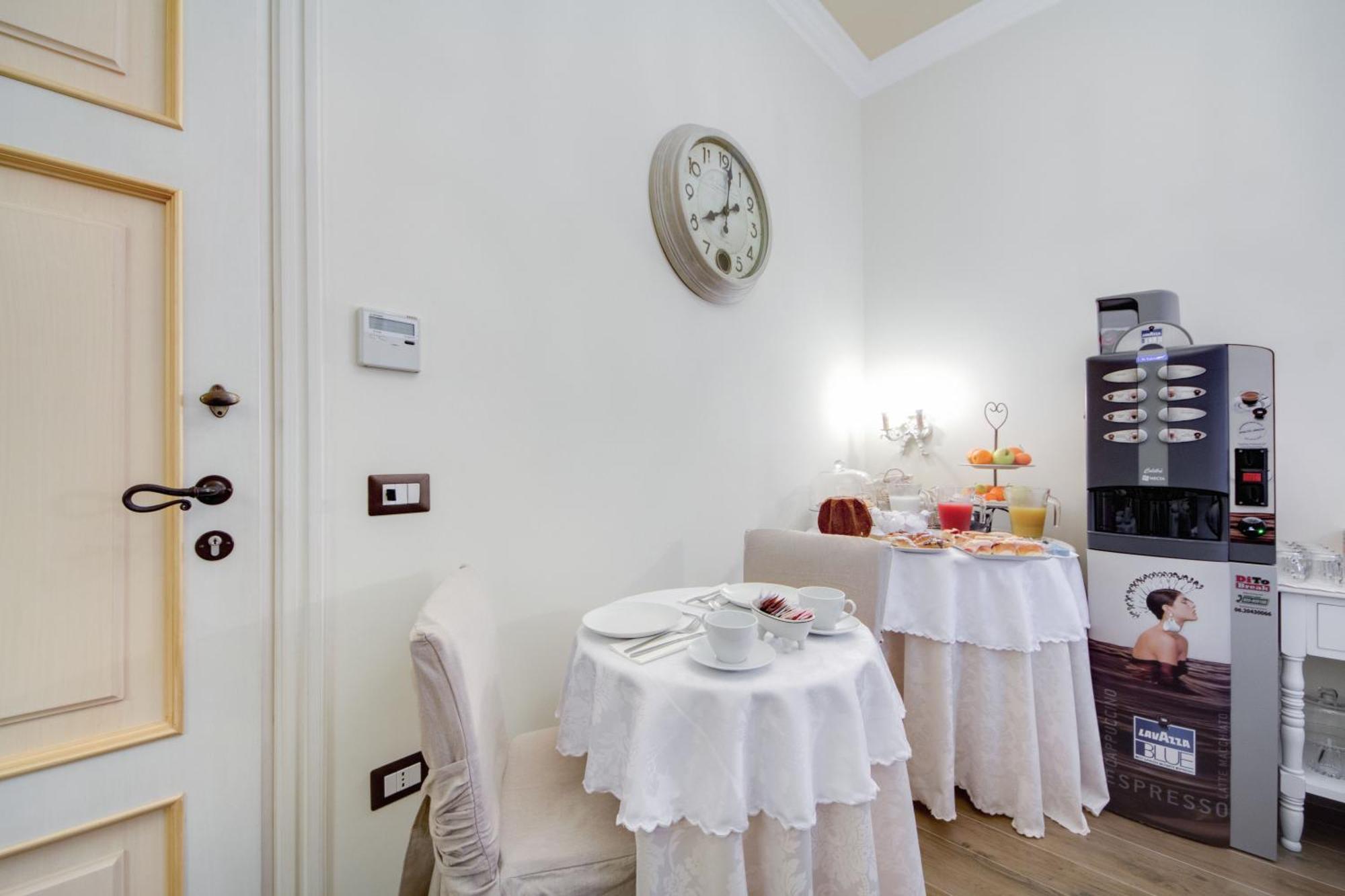 Lunaria Suites Rome Vaticano Exterior photo