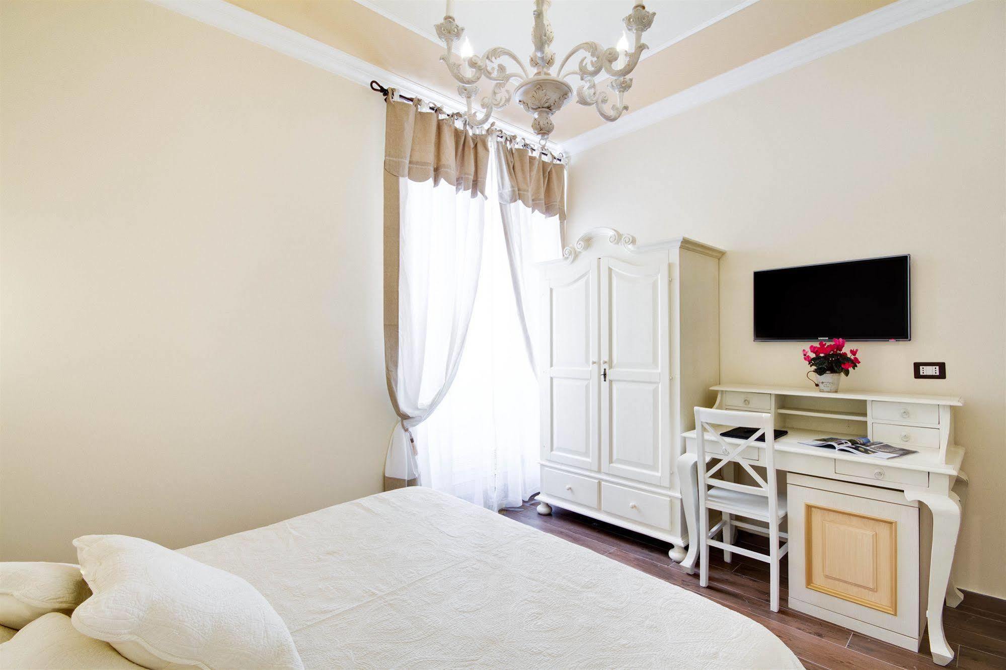 Lunaria Suites Rome Vaticano Exterior photo